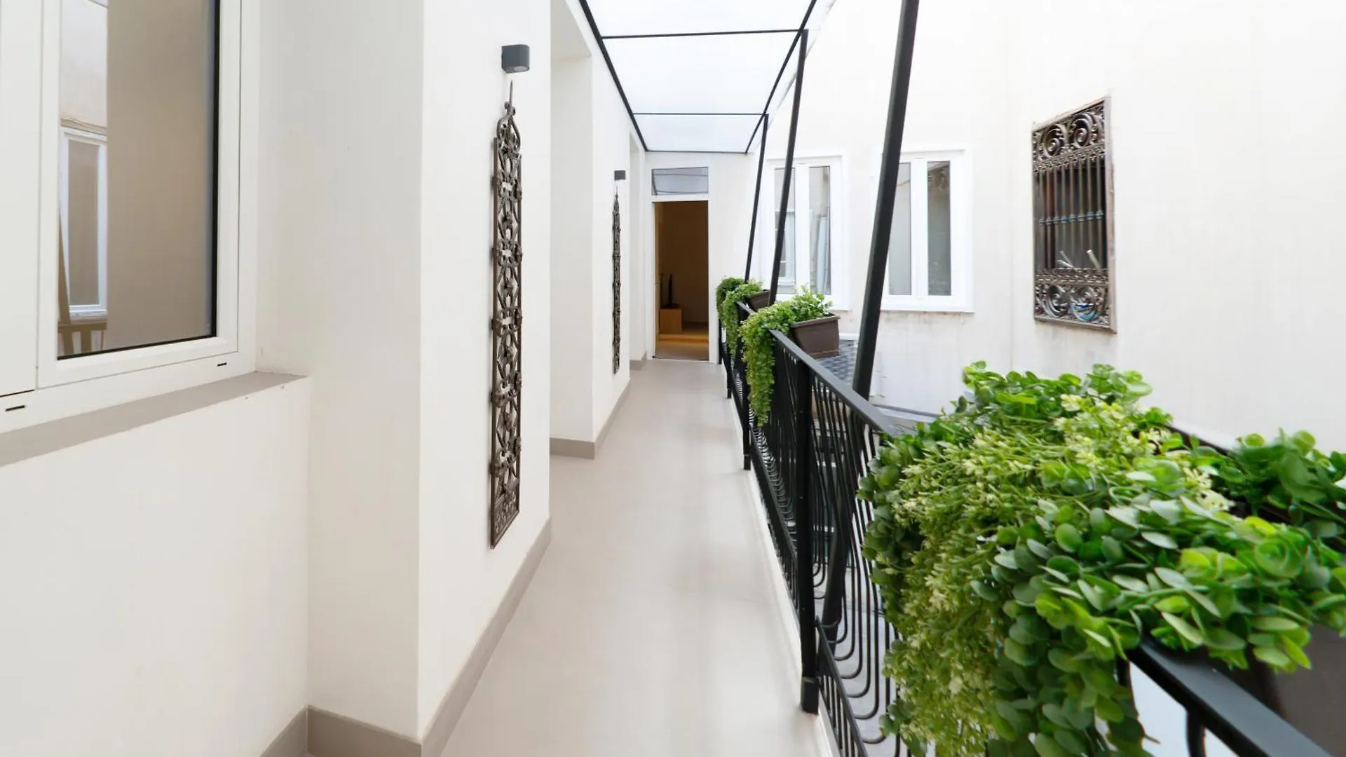 Notti O'Tunn Apartment Палермо