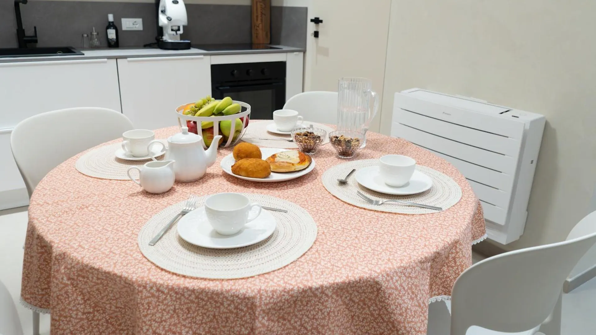Notti O'Tunn Apartment Палермо