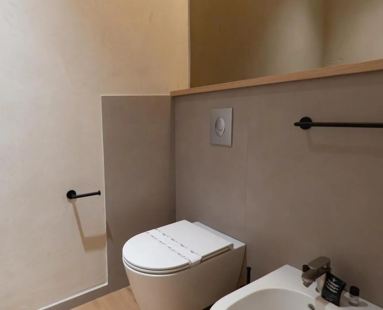 Notti O'Tunn Apartment Палермо