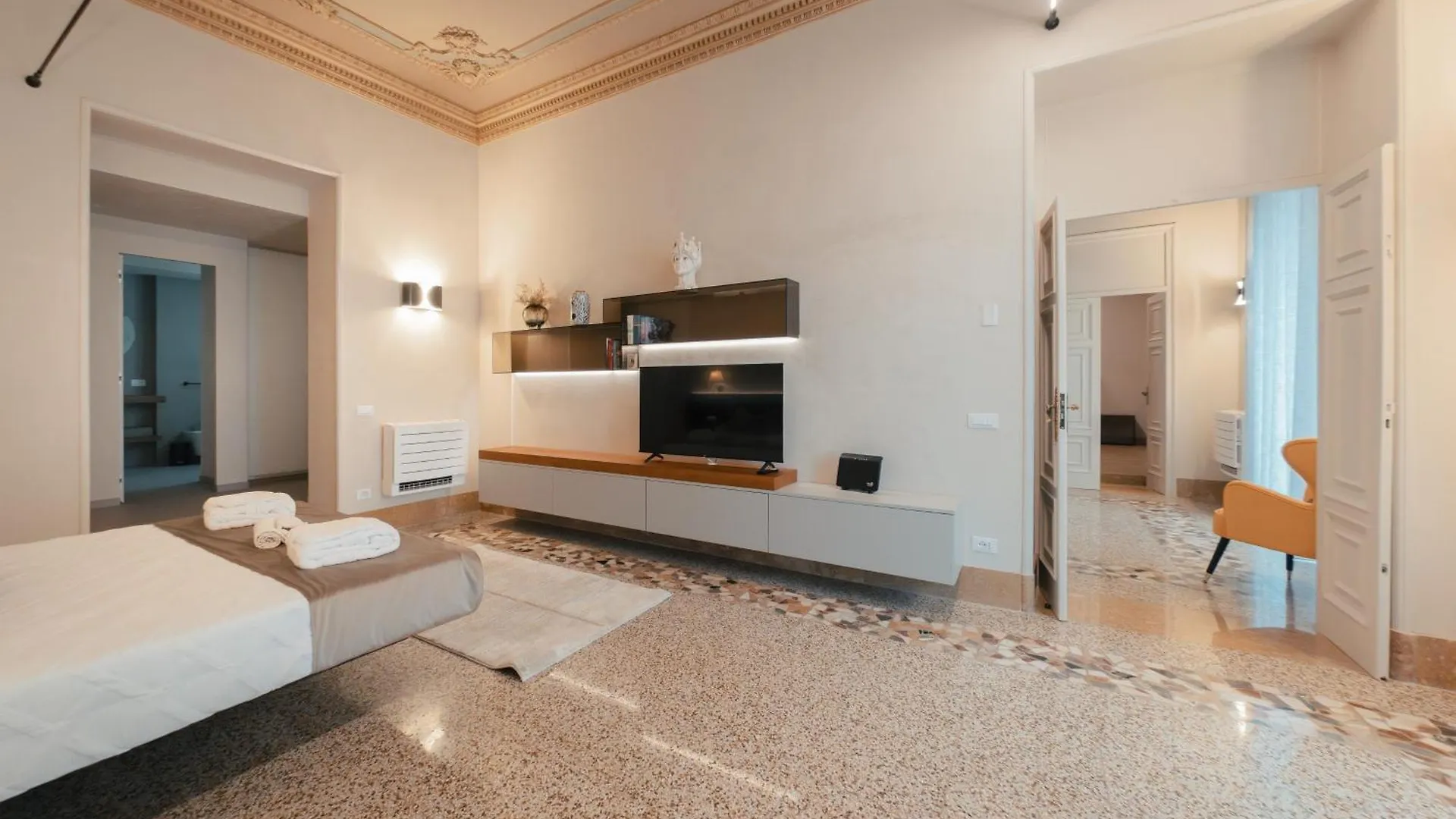 Notti O'Tunn Apartment Палермо