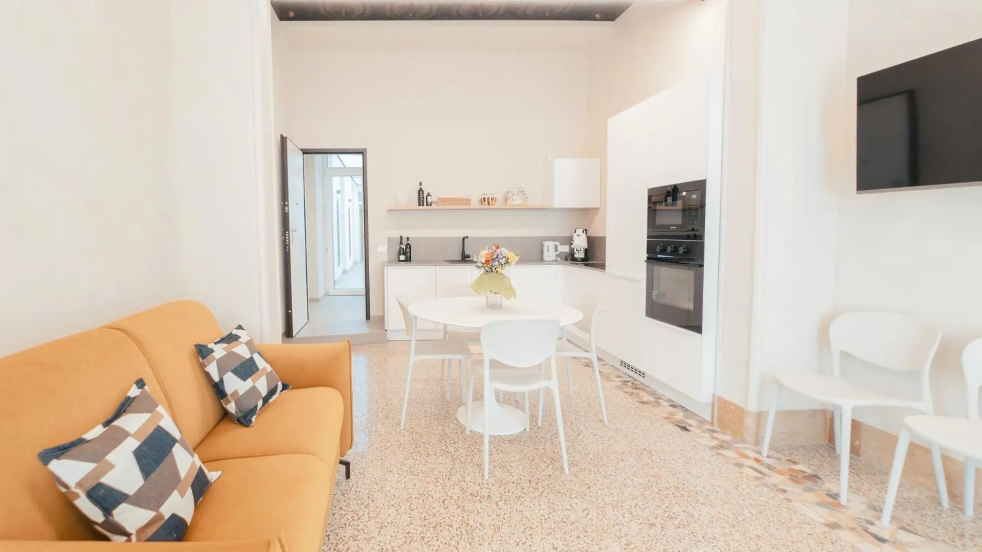 Notti O'Tunn Apartment Палермо